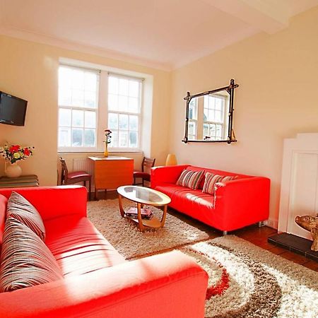 Joivy Bright Flat With Workspace In New Town Единбург Екстериор снимка