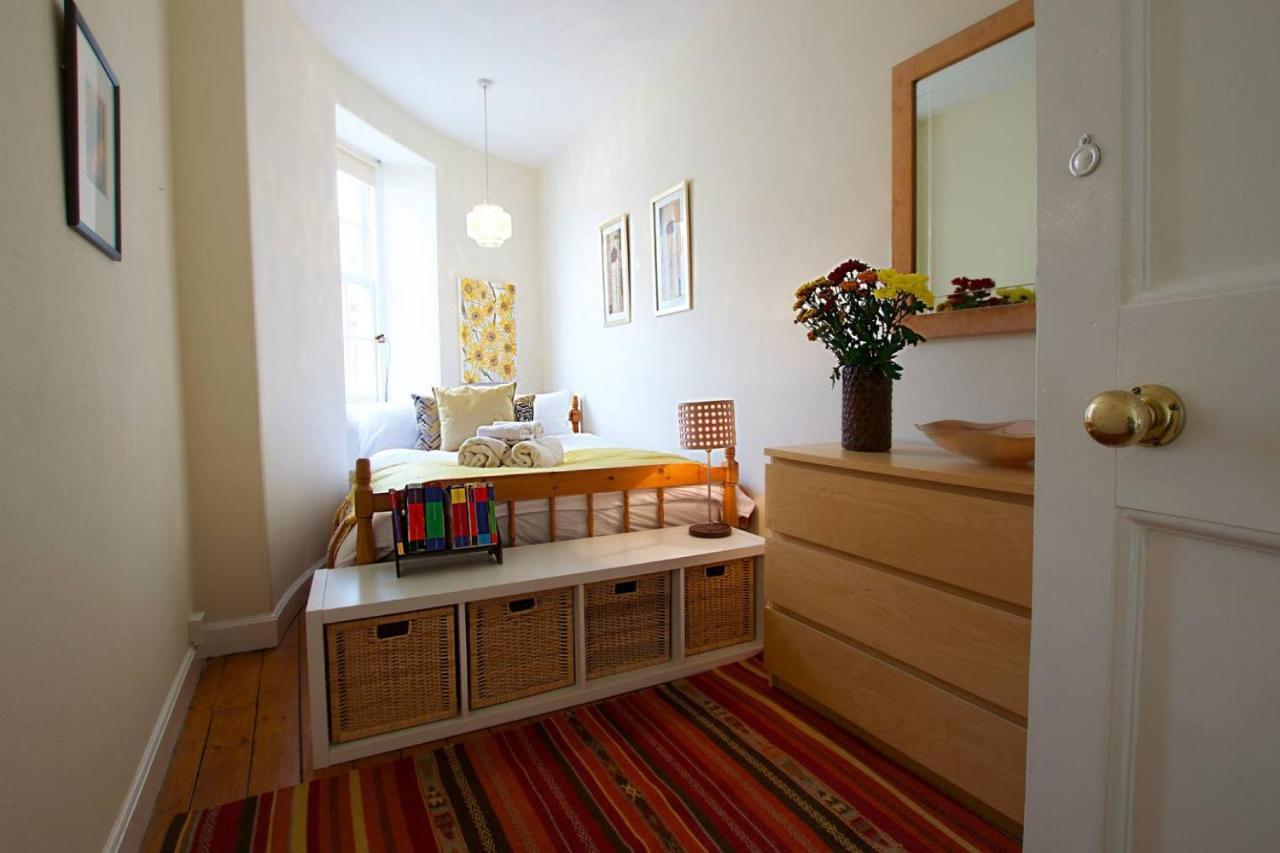 Joivy Bright Flat With Workspace In New Town Единбург Екстериор снимка